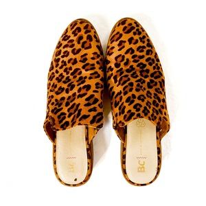 BC Footwear vegan cheetah mules size 8.5. Very comfy, lightly worn.